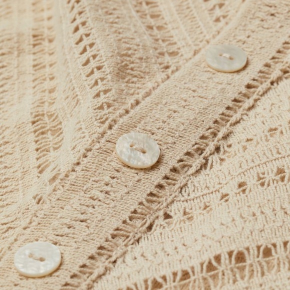 H&M Crochet Crop Top NWT Size XL - Picture 2 of 2